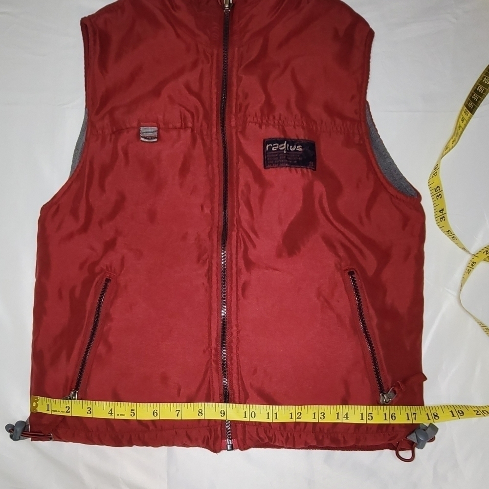 Radius Full Zip Reversible Red and Gray Drawstring Vest Boy's Small - Picture 11 of 12